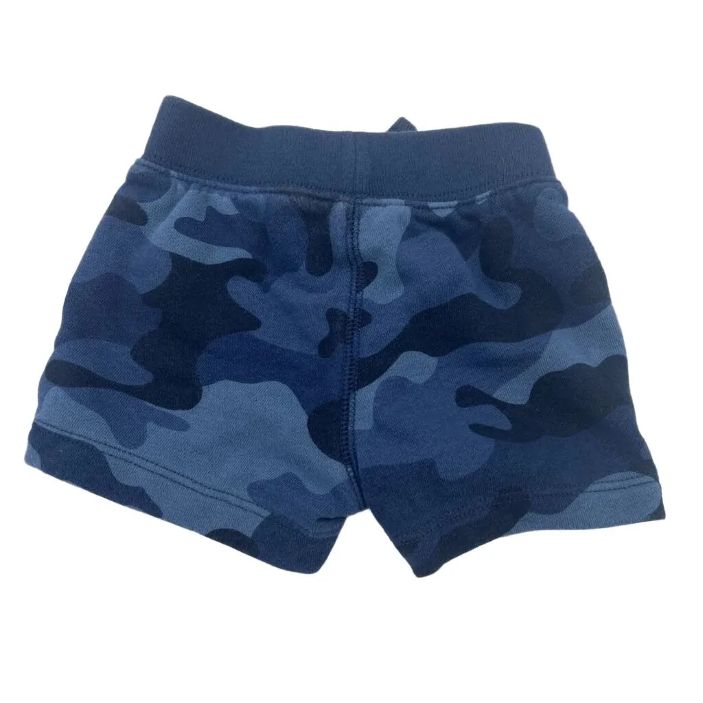 Elastic Waist Shorts / Camo   Gap Decal