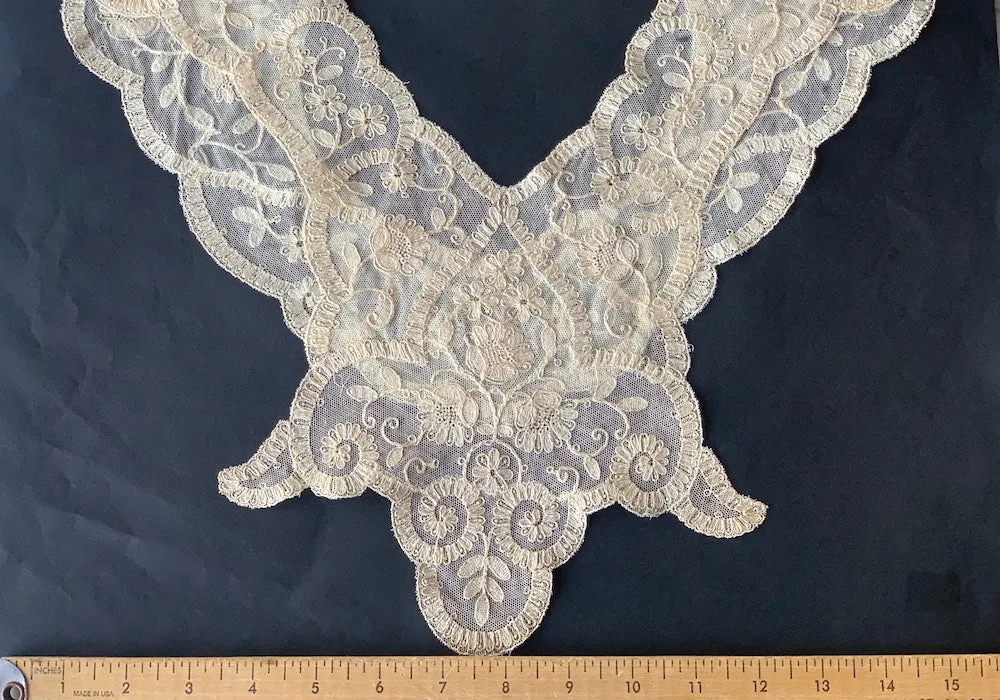 Vintage 4" V-Neck Scalloped Floral Cotton Lace Collar